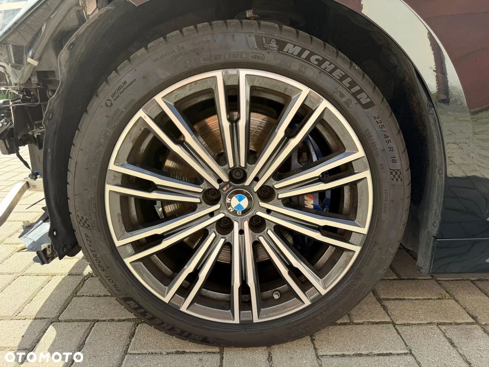 BMW Seria 3 330i xDrive M Sport sport - 12