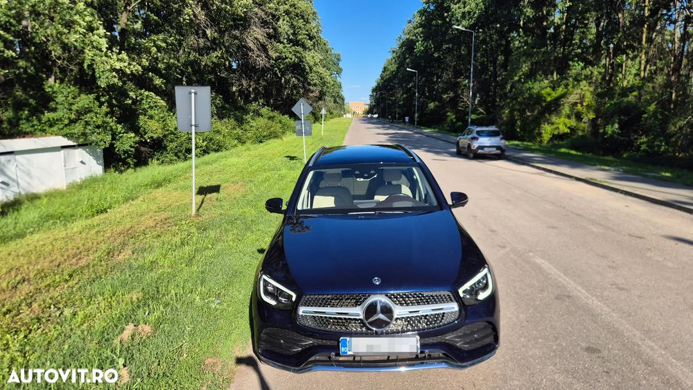 Mercedes-Benz GLC 300 4MATIC MHEV - 10