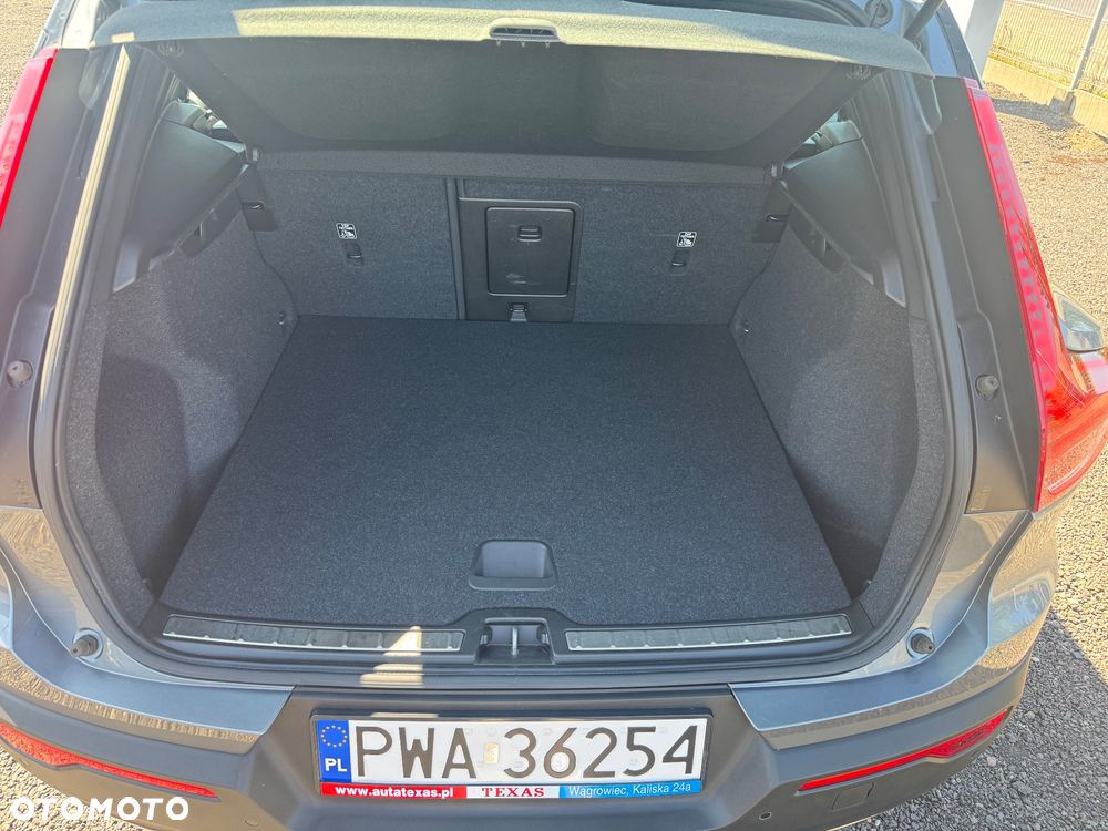 Volvo XC 40 D4 AWD R-Design - 30
