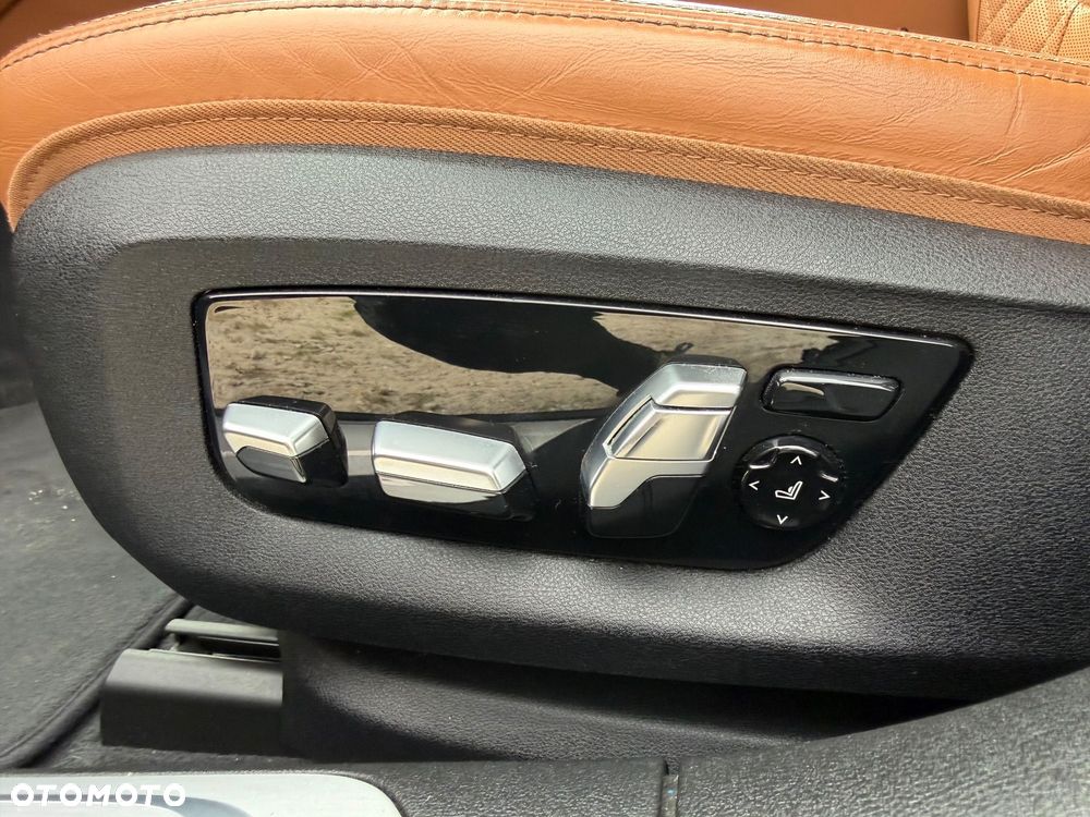BMW Seria 7 750Li xDrive - 20