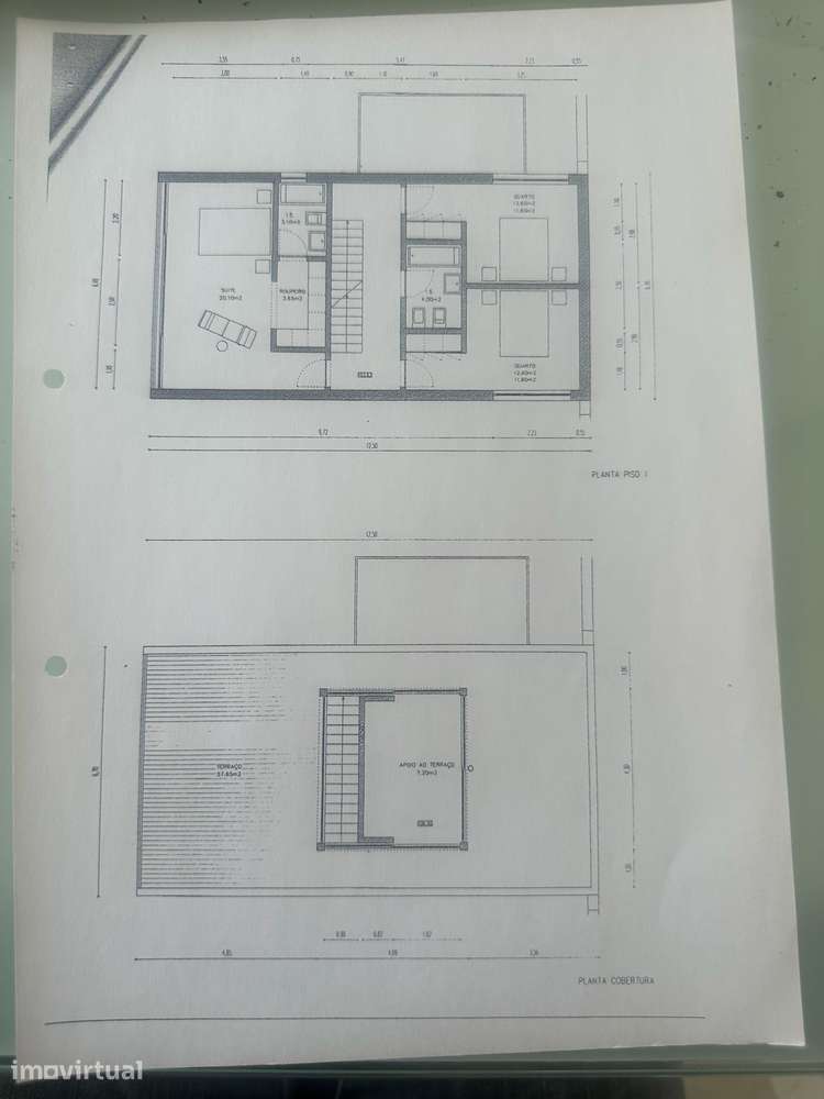 Moradia T4 Caneças | Condomínio Privado com Piscina | Rua Tranquila - Grande imagem: 2/23