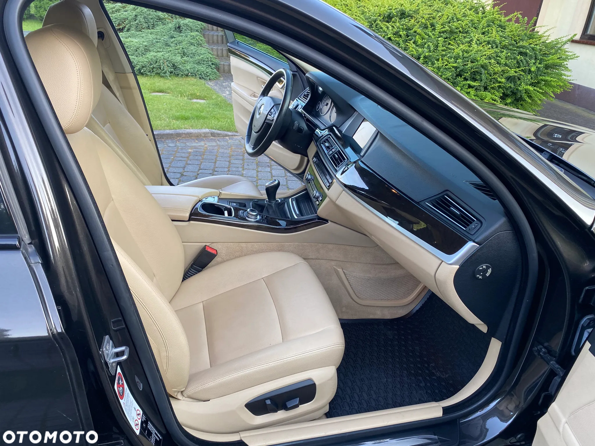 BMW Seria 5 520d - 15