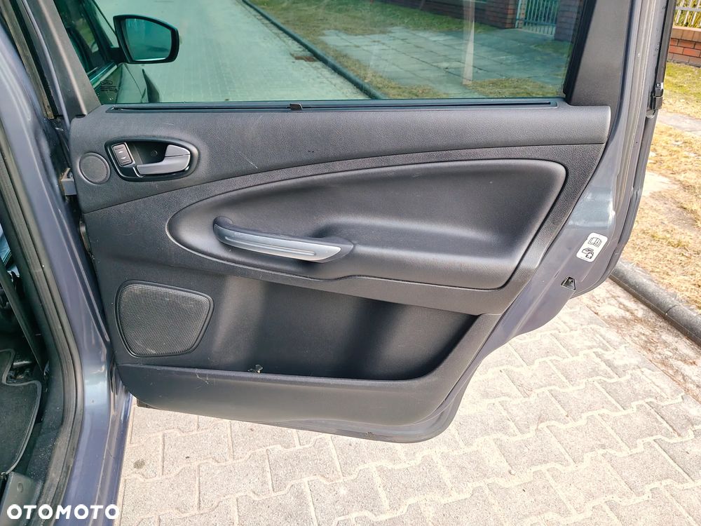 Ford Galaxy 2.0 TDCi Titanium MPS6 - 19