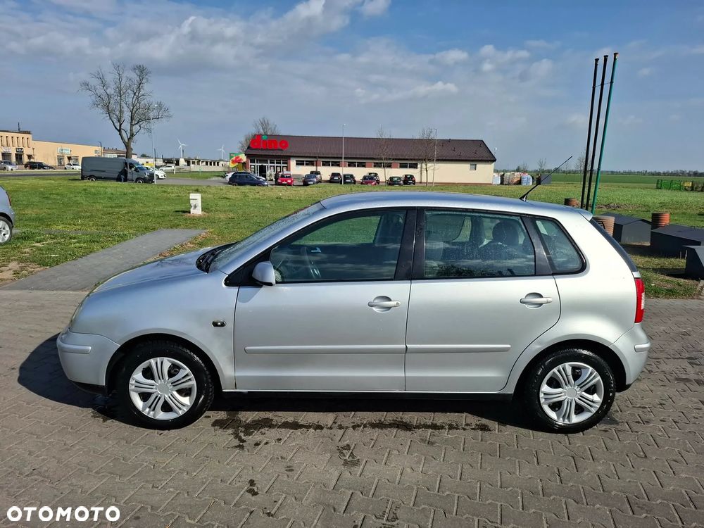 Volkswagen Polo - 1