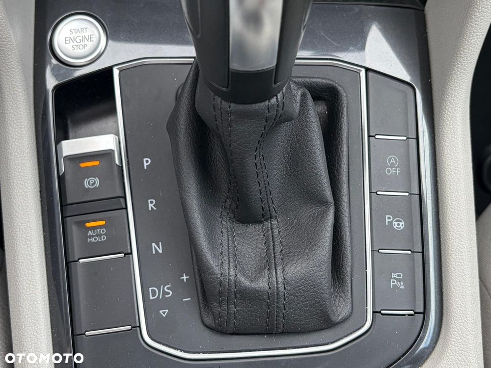 Volkswagen Tiguan - 31