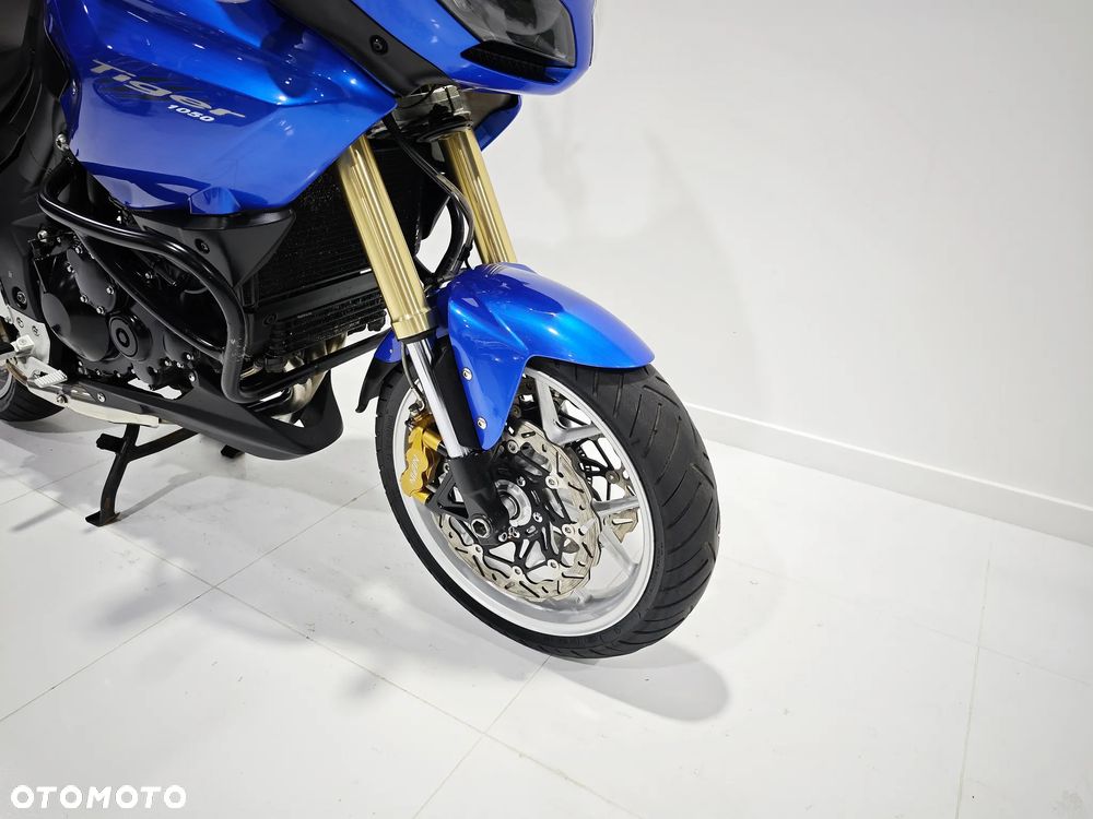 Triumph Tiger - 7