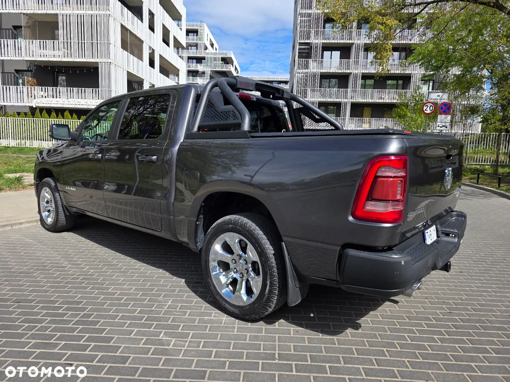 RAM 1500 5.7 Crew Cab Shortbed Bighorn Sport - 32