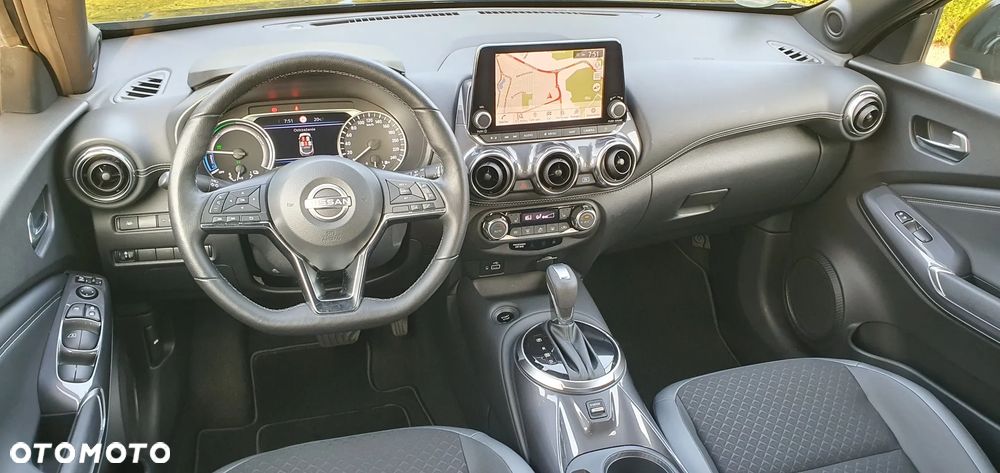 Nissan Juke 1.6 Hybrid Shiro AMT - 22