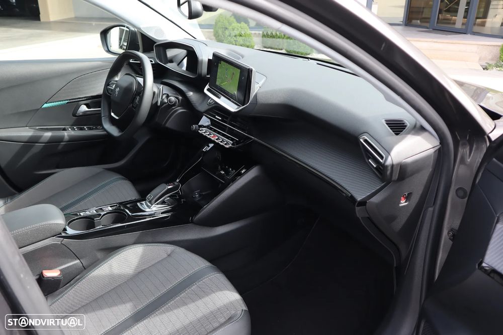 Peugeot 208 PureTech 100 EAT8 Allure Pack - 13