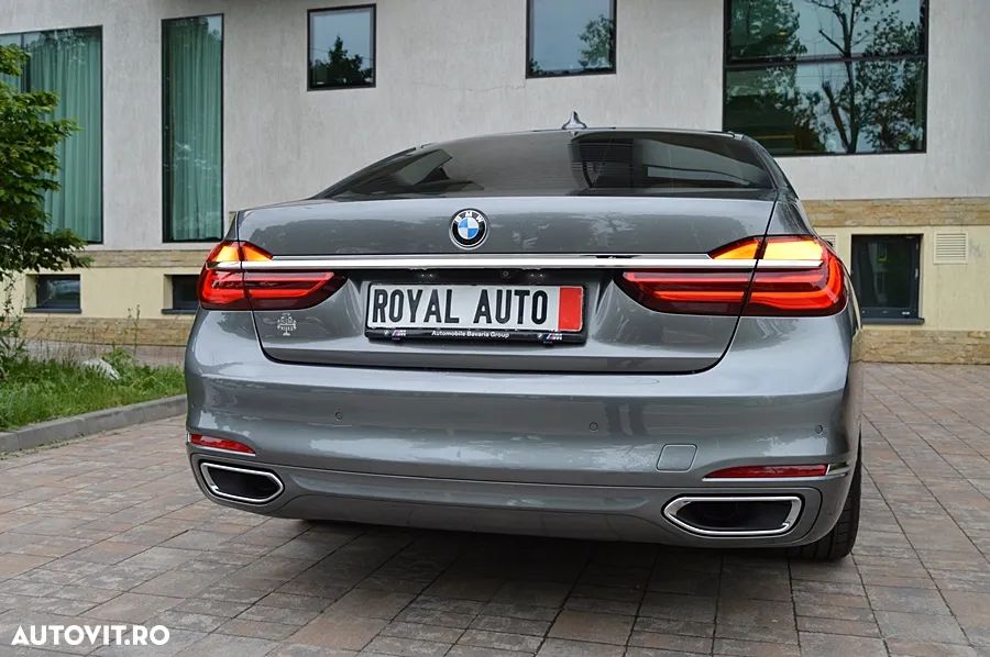 BMW Seria 7 730d xDrive - 17