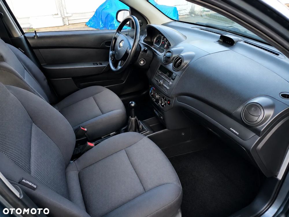 Chevrolet Aveo 1.2 16V LS - 5