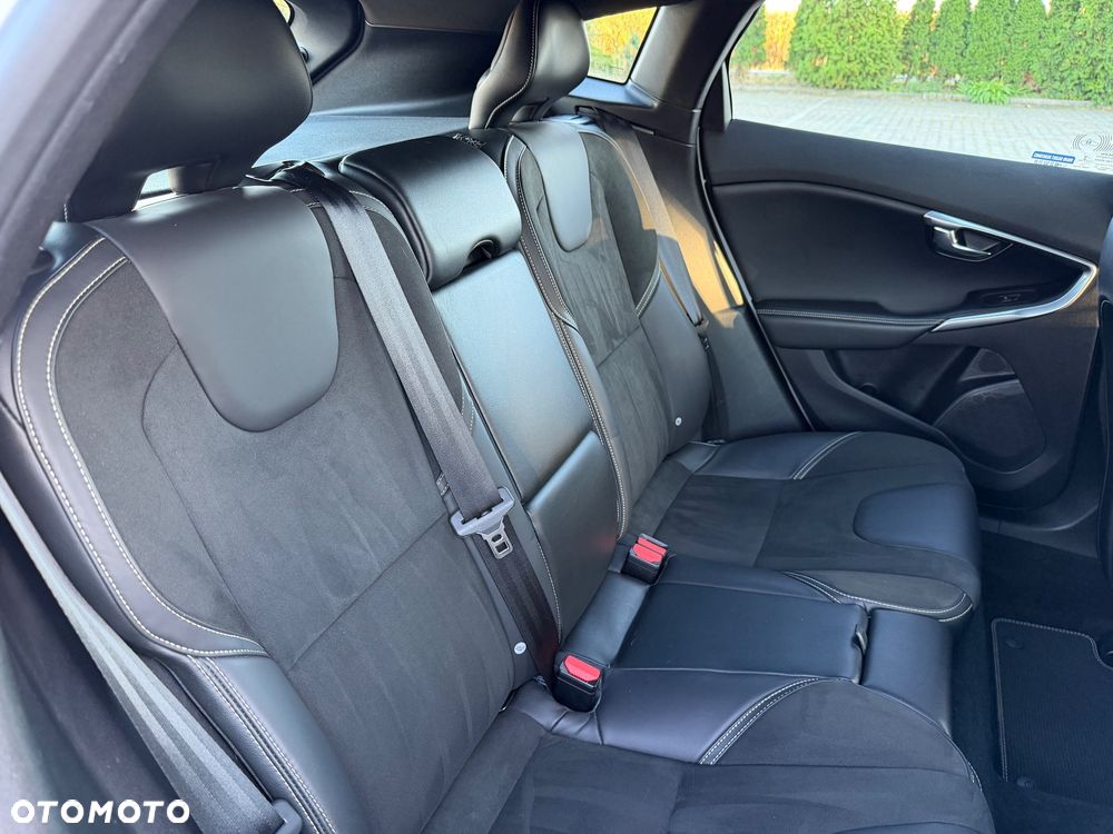 Volvo V40 T3 Drive-E R-Design Momentum - 8