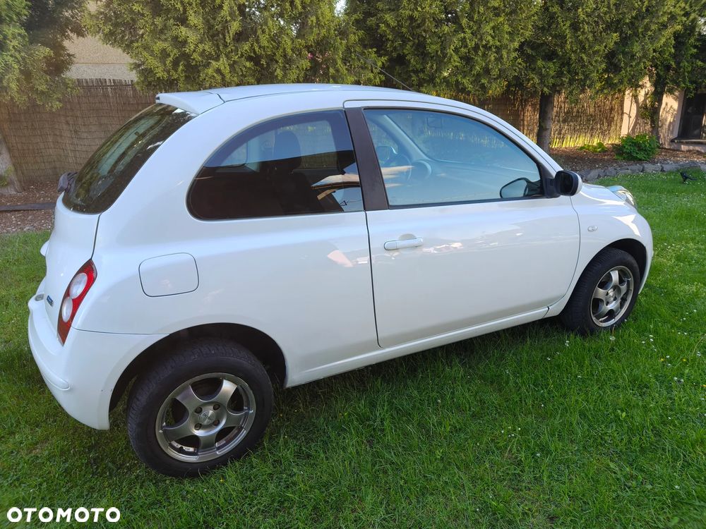 Nissan Micra - 4
