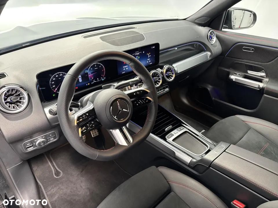 Mercedes-Benz GLB 220 d 4-Matic AMG Line 8G-DCT - 13