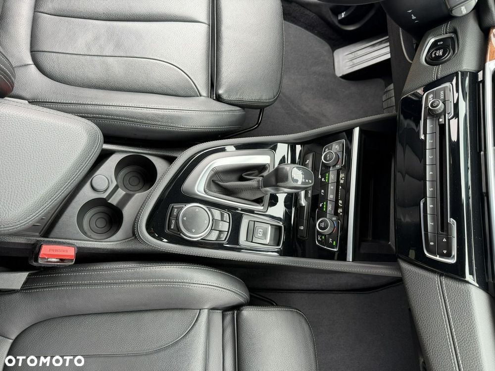BMW Seria 2 220i Luxury Line - 23