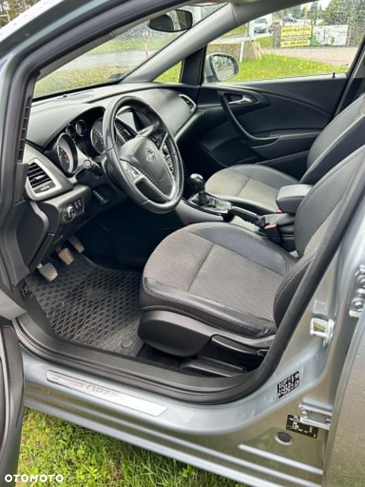 Opel Astra 1.4 Turbo Design Edition - 9