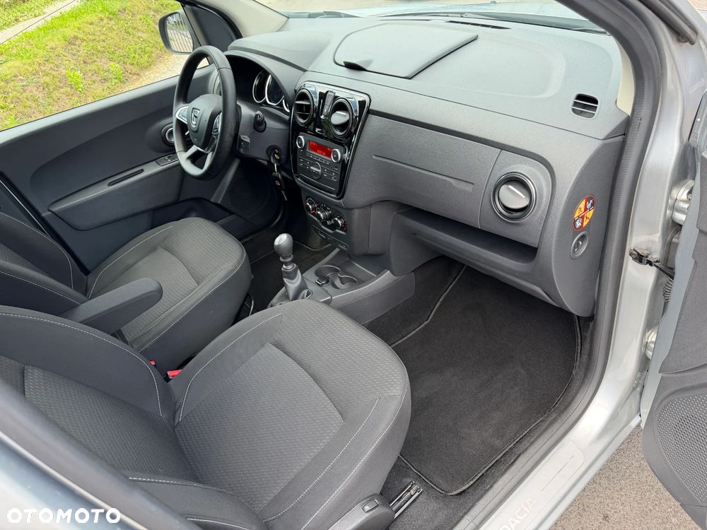 Dacia Lodgy 1.3 TCe Laureate S&S - 11
