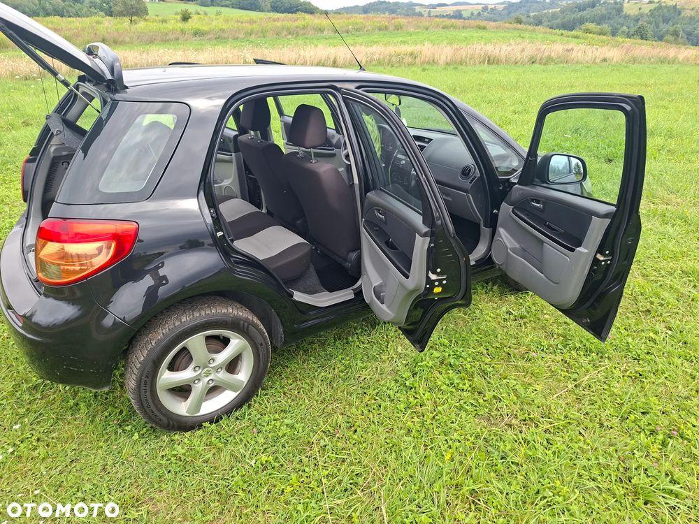 Suzuki SX4 - 17