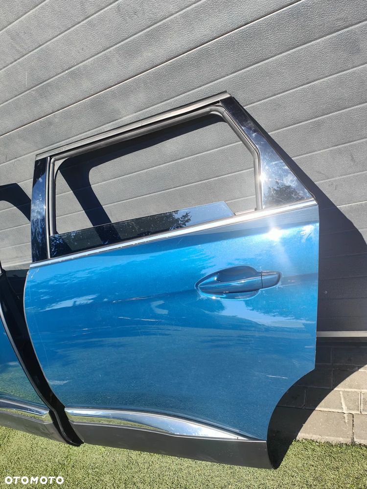 Peugeot 5008 drzwi  lewy tył tylne ESY - 2