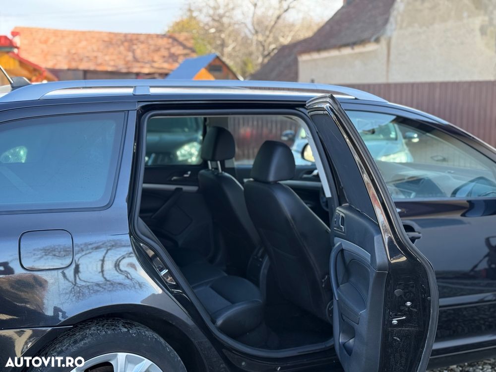 Skoda Octavia Combi 2.0 TDI CR DPF RS - 8