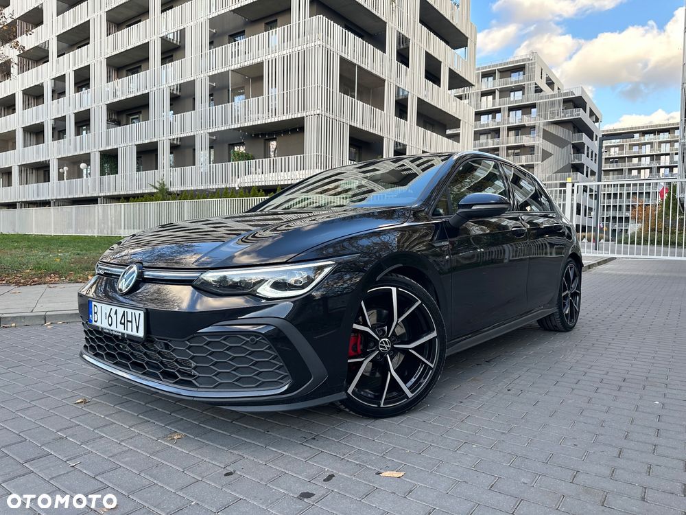 Volkswagen Golf - 2