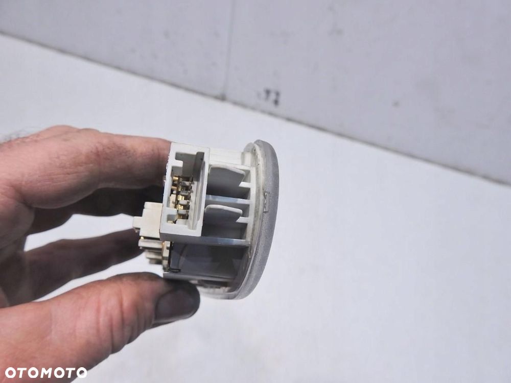LAMPKA OŚWIETLENIE WNĘTRZA TYŁ RENAULT SCENIC II LIFT 8200073234 - 5