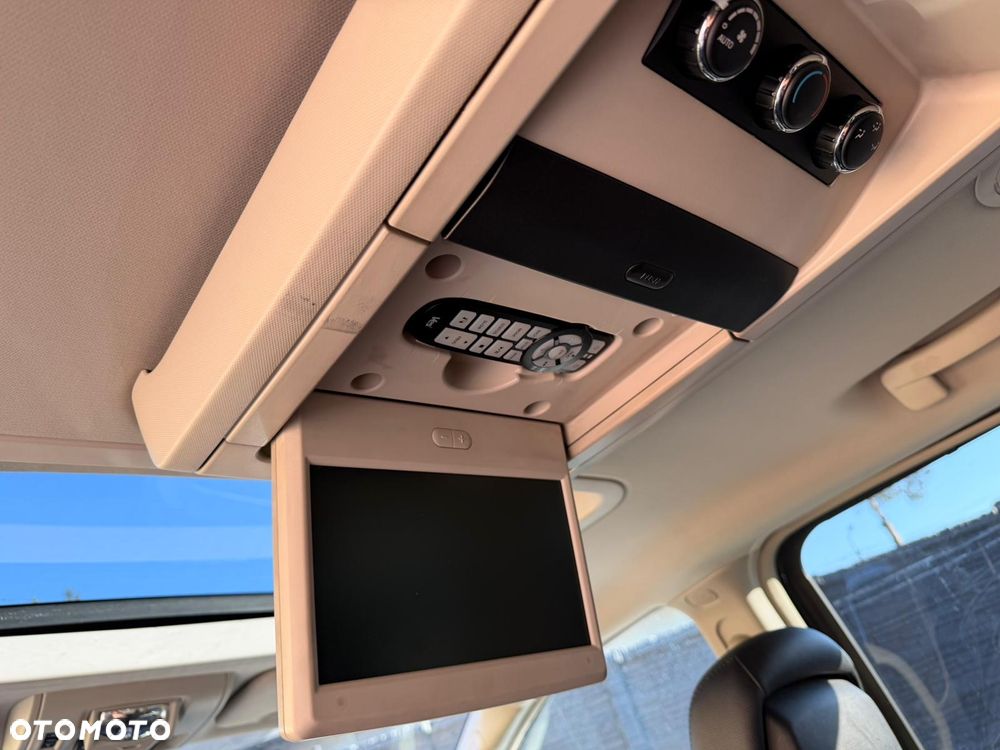 Lancia Voyager 3.6 Gold - 15