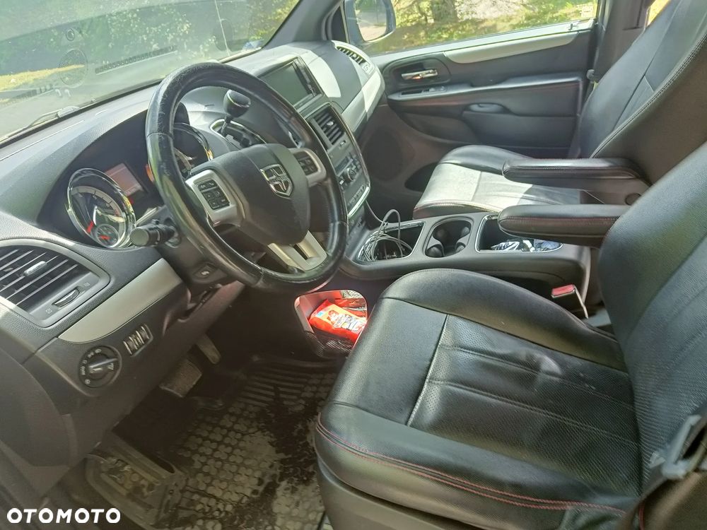 Dodge Grand Caravan 3.6 R/T - 7