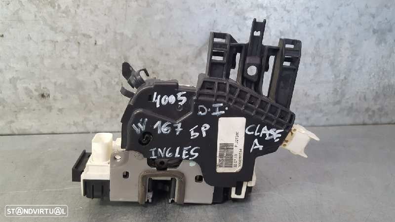FECHADURA PORTA FRONTAL ESQUERDA MERCEDES-BENZ CLASSE A 2013 - 1
