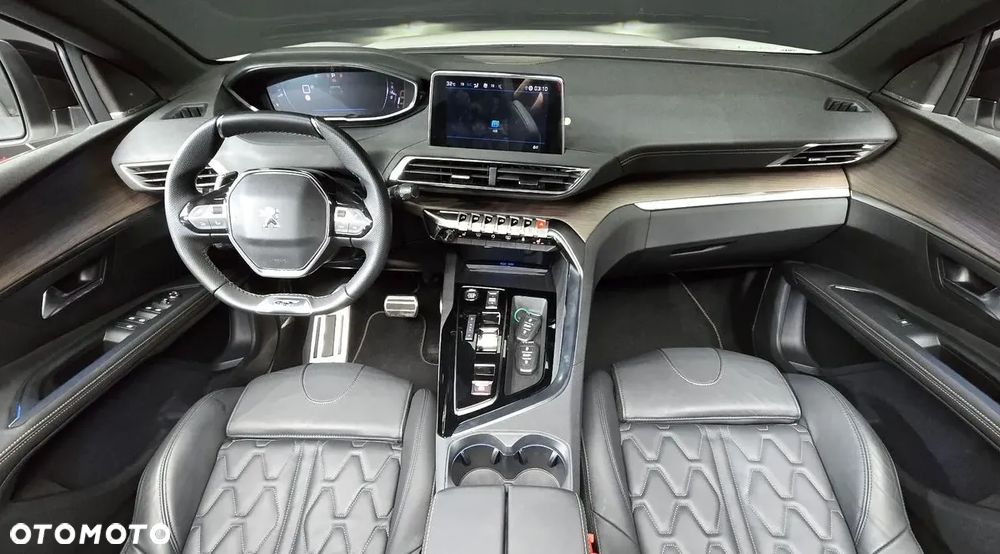 Peugeot 5008 - 5