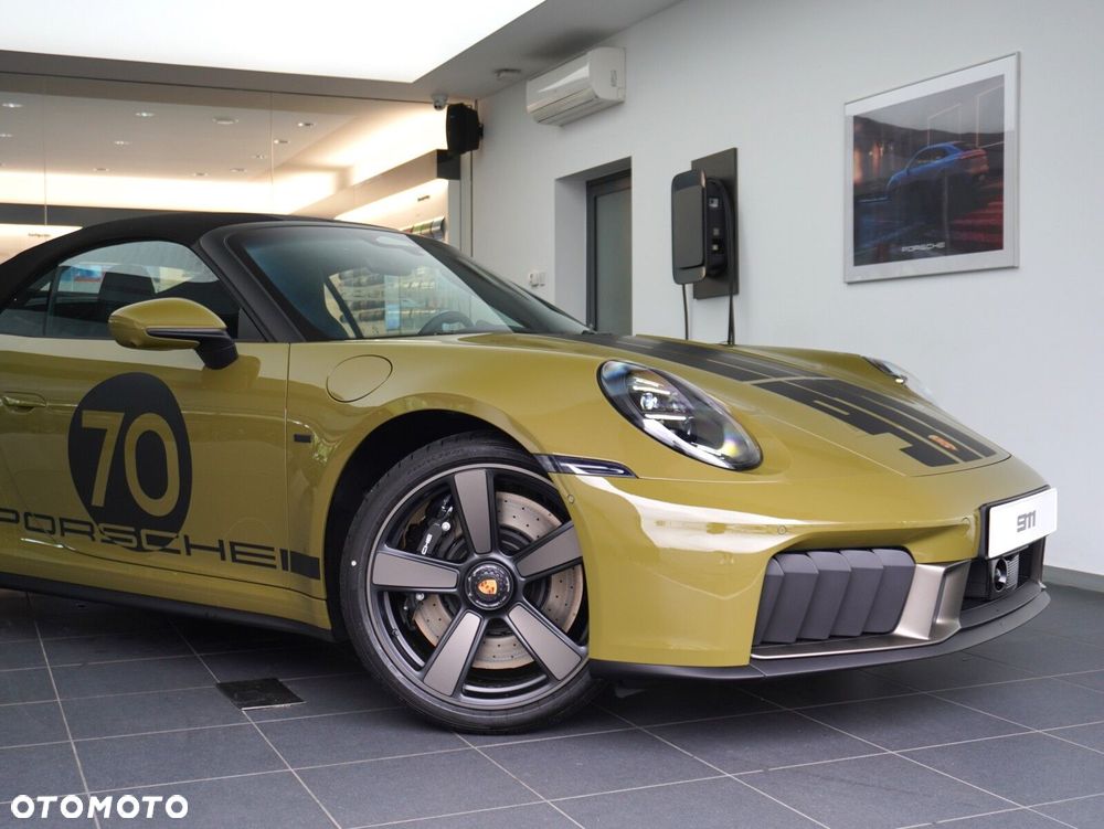 Porsche 911 Carrera T-Hybrid Spirit 70 - 3