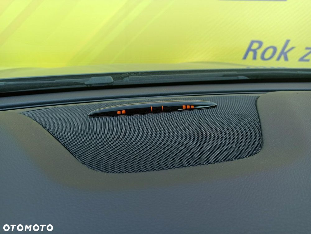 Mercedes-Benz GLA - 26