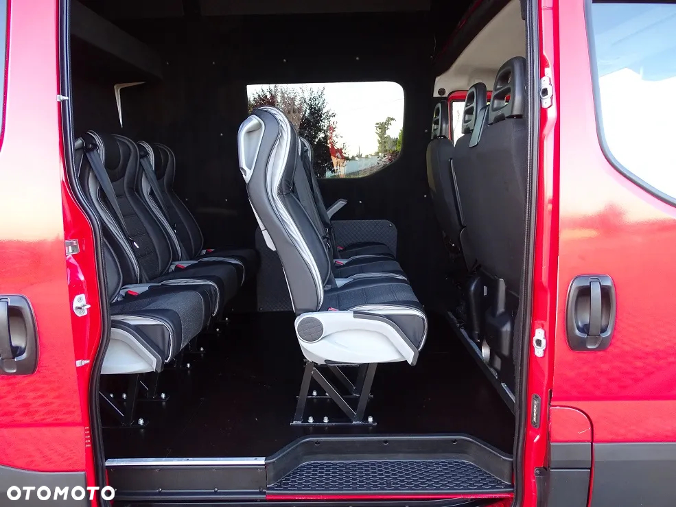 Iveco Daily 35S18 3.0 180 L4H3 Brygadówka DOKA 9 Osób BRUTTO!! UNIKAT!! JEDYNY TAKI!! JAK NOWY!! - 23