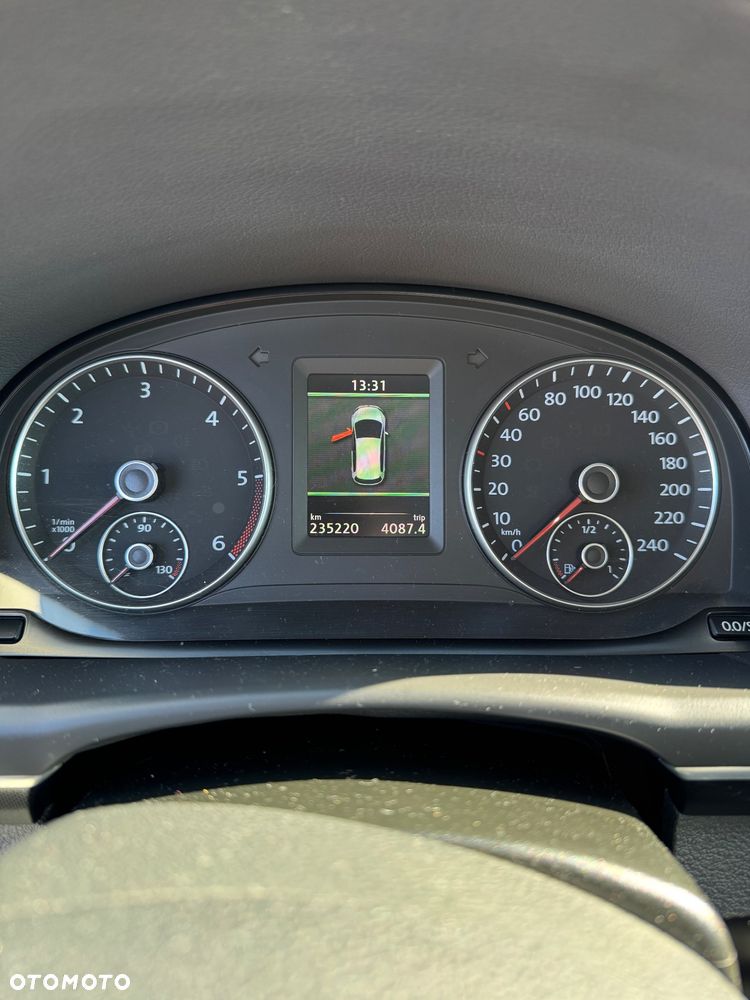 Volkswagen Touran 1.6 TDI DPF BlueMot Comfortline - 13