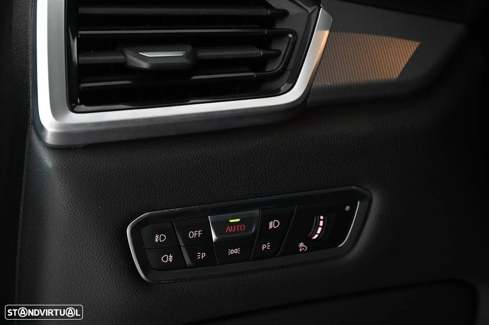 BMW X5 30 d xDrive Pack M - 27