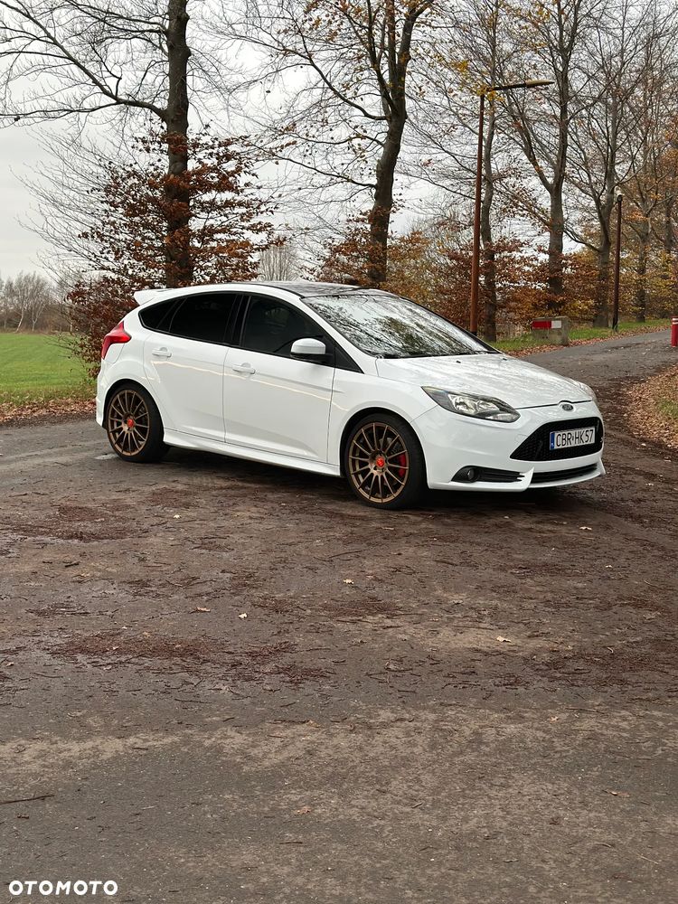 Ford Focus ST - 1