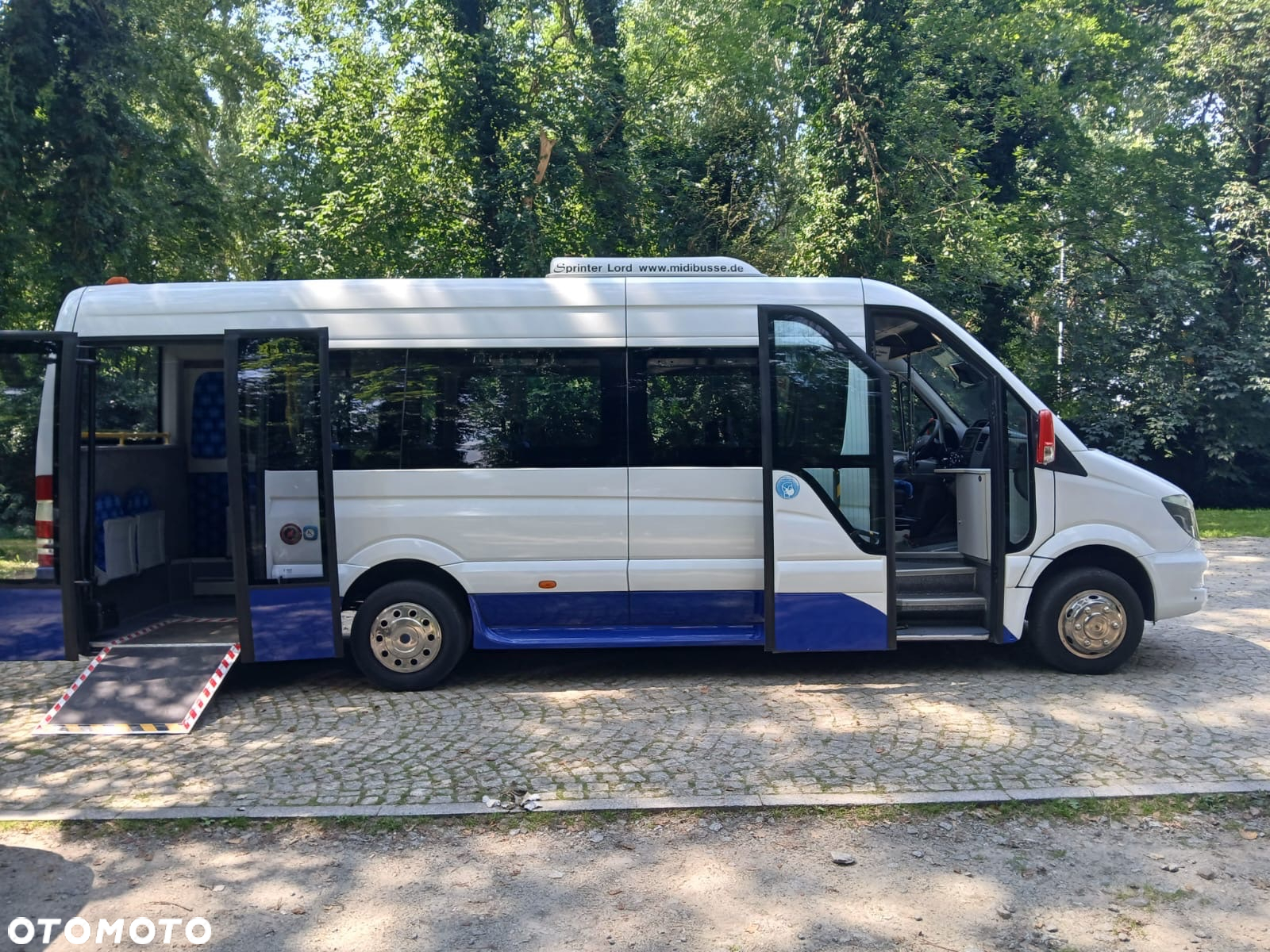 Mercedes-Benz 516 - 7