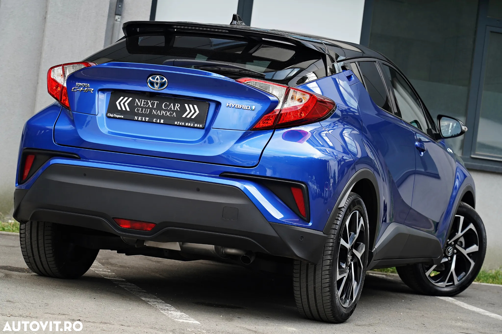 Toyota C-HR Hybrid Style Selection - 3