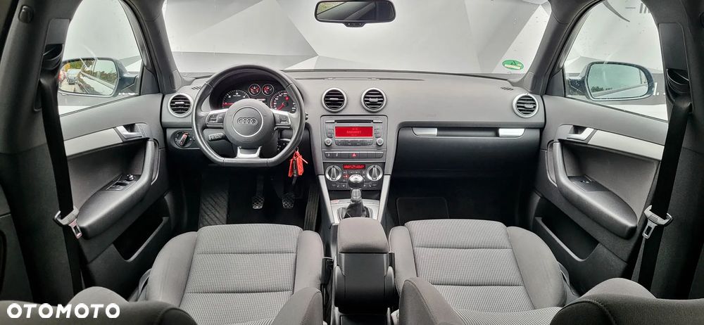 Audi A3 Sportback 2.0 TDI DPF quattro S line Sportpaket - 9