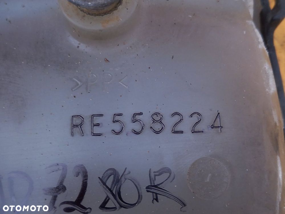 Zbiorniczek wyrównawczy płynu chłodzącego 2L John Deere 7280R - 2