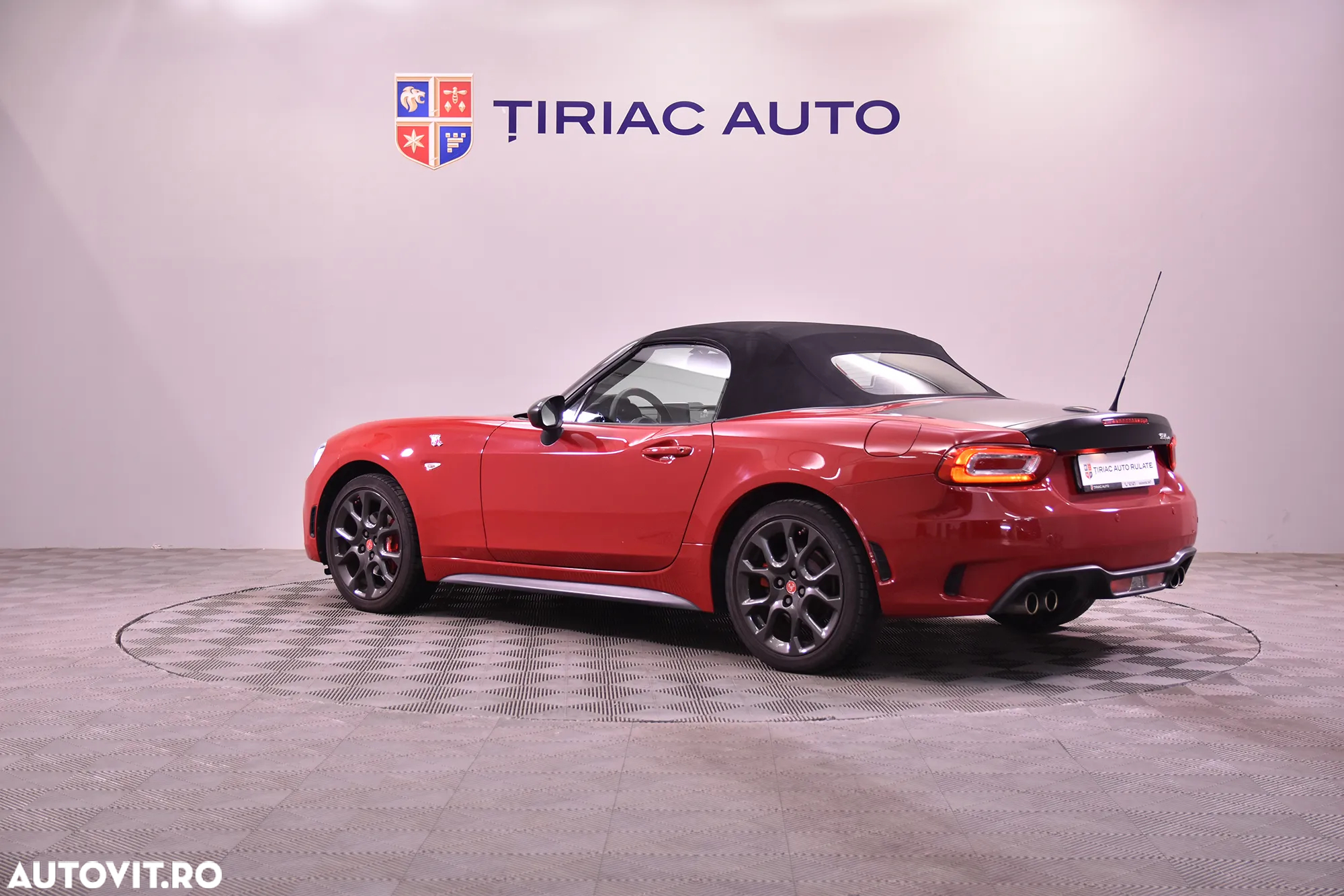 Abarth 124 Spider - 3