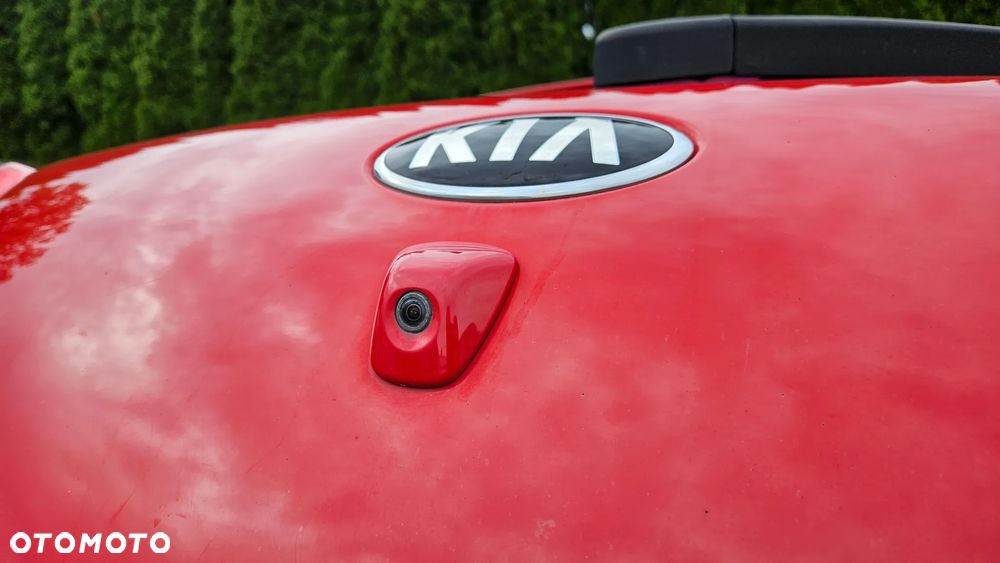 Kia Ceed - 11