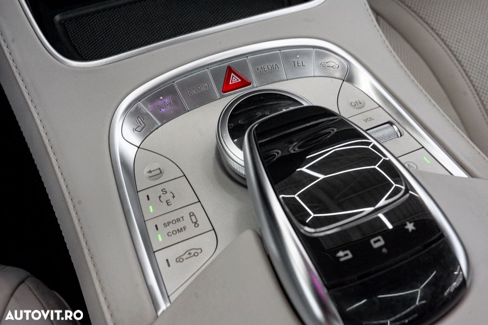 Mercedes-Benz S 500 4MATIC Aut - 36