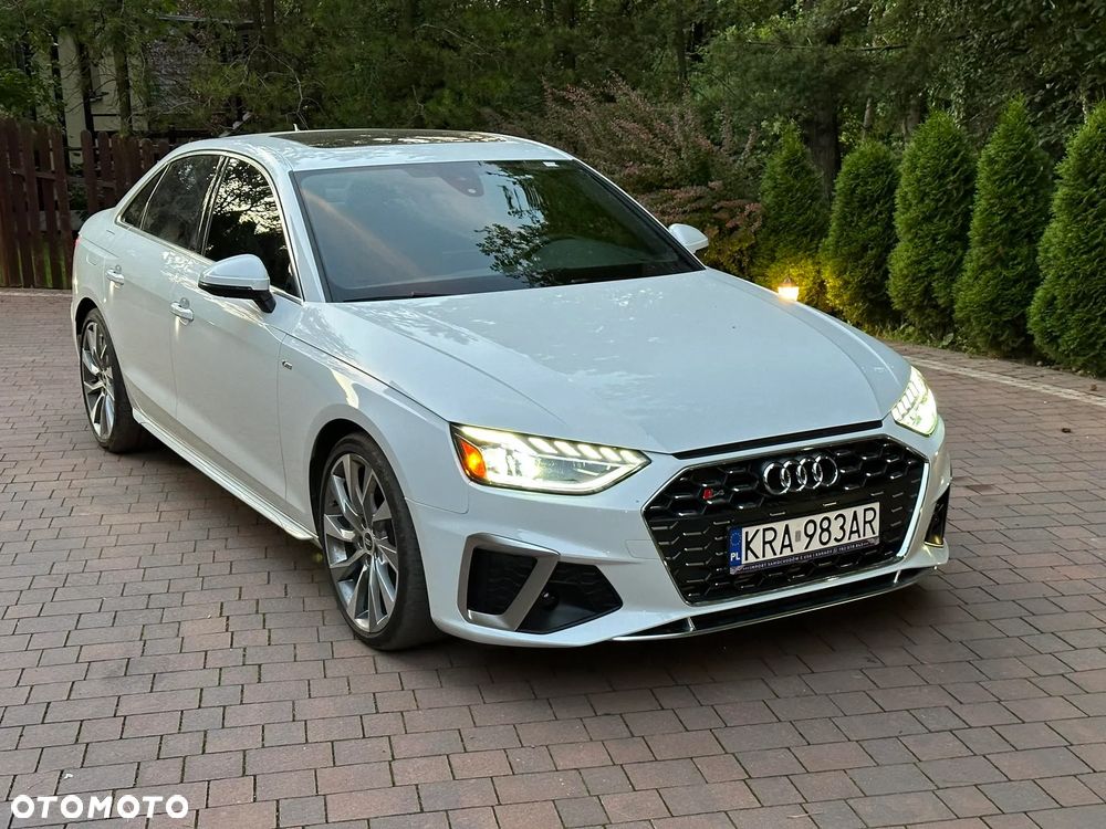 Audi A4 Limousine