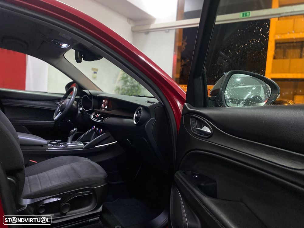 Alfa Romeo Stelvio 2.2 16V AT8 Executive - 21