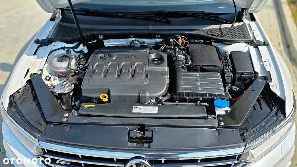Volkswagen Passat - 36