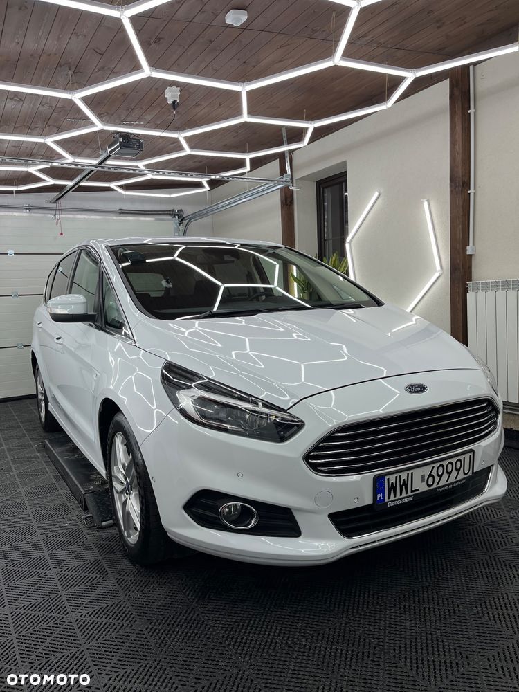 Ford S-Max 1.5 EcoBoost Titanium - 1