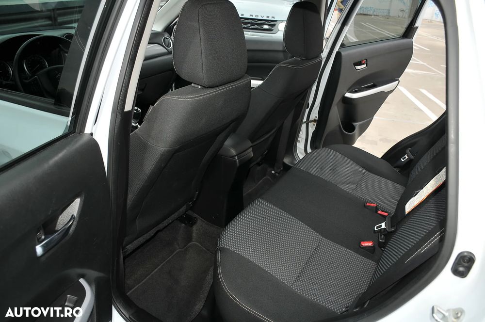 Suzuki Vitara 1.6 DDIS (4x2) Comfort - 14