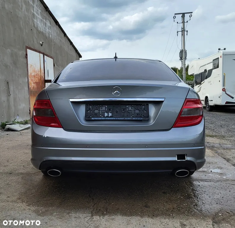 Mercedes-Benz Klasa C 300 7G-TRONIC - 6