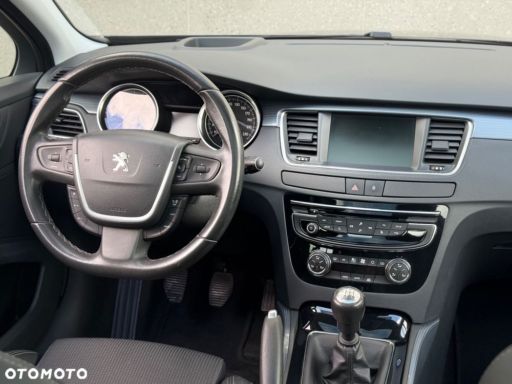 Peugeot 508 - 8